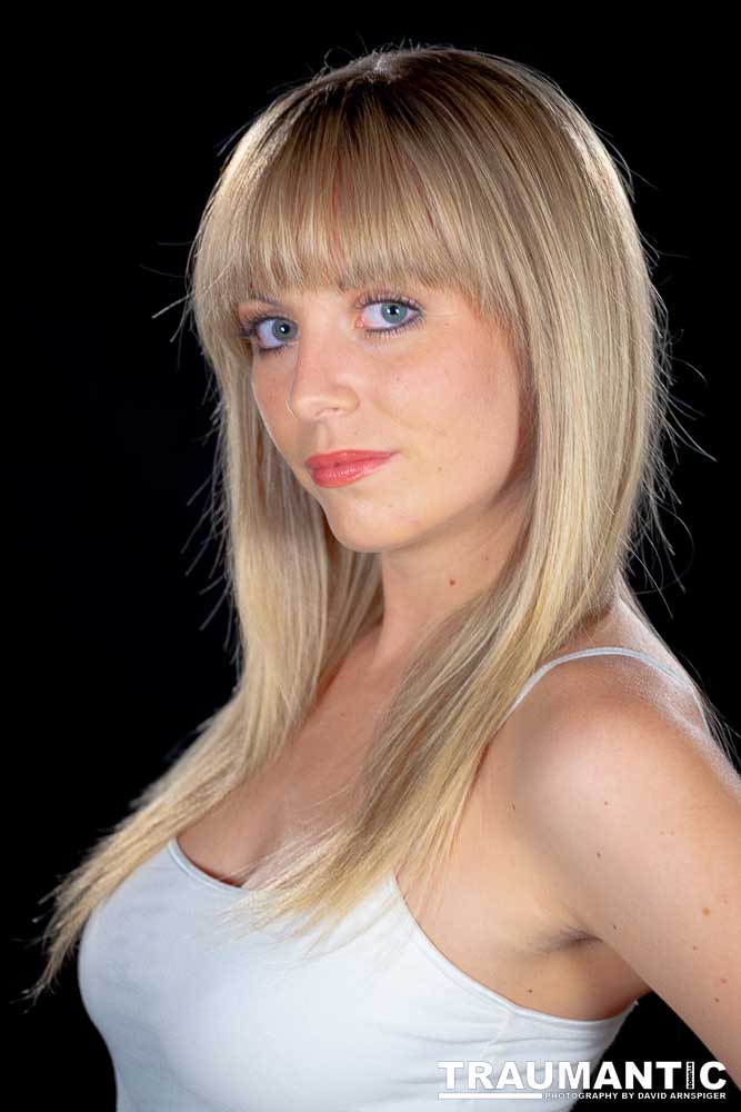 I met T'Lane through a session I shot for a friend of hers on Manhattan Beach. She was absolutely gorgeous and I was thrilled that she agreed to shoot with me.